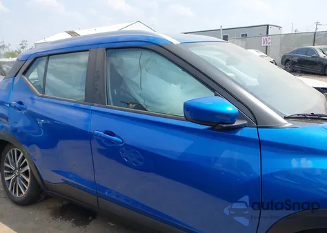 2021 Nissan Kicks Sv Xtronic Cvt z USA, uszkodzony, nr VIN 3N1CP5CV3ML547062